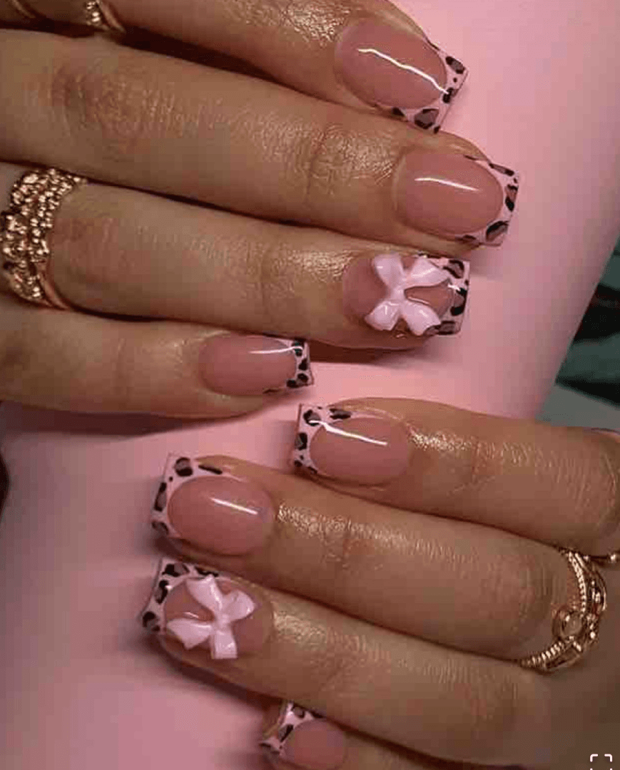 Press on nails - 1