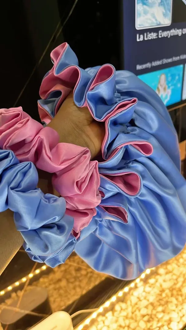 3-in-1 hair bonnet and 2 scrunchies combo - 1